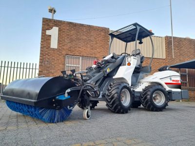 новый Мини-погрузчики с сочленённой рамой Taian DY840 в продаже на Gruzovik.ru