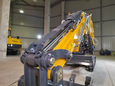 новый Гусеничный мини-экскаватор Yuchai  U27 в продаже на Gruzovik.ru