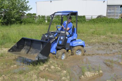 новый Мини-погрузчики с сочленённой рамой MULTIONE  2.3EFI в продаже на Gruzovik.ru