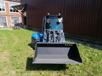 новый Мини-погрузчики с сочленённой рамой MULTIONE  8.4SK Stage V в продаже на Gruzovik.ru