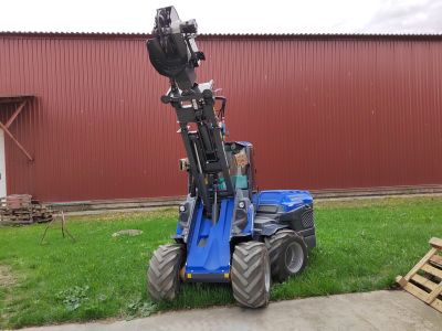 новый Мини-погрузчики с сочленённой рамой MULTIONE  8.5SK Stage III в продаже на Gruzovik.ru