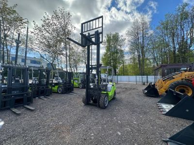 новый Дизельный вилочный погрузчик Zoomlion FD35Z S450 SS в продаже на Gruzovik.ru