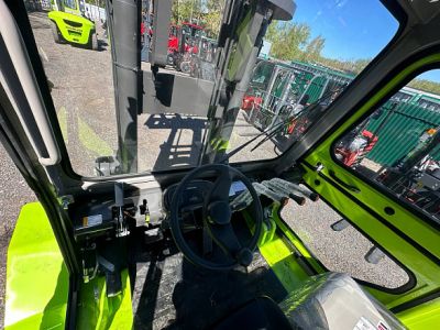 новый Дизельный вилочный погрузчик Zoomlion FD50Z S450 SS кабина в продаже на Gruzovik.ru