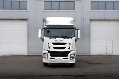 новый Тентованный грузовик Isuzu Giga 41 м3 в продаже на Gruzovik.ru