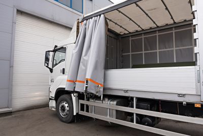 новый Тентованный грузовик Isuzu Giga 56 м3 в продаже на Gruzovik.ru
