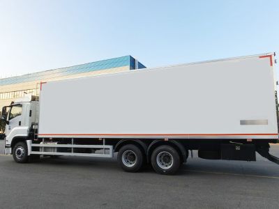 новый Грузовик Рефрижератор Isuzu Giga 6х4 в продаже на Gruzovik.ru