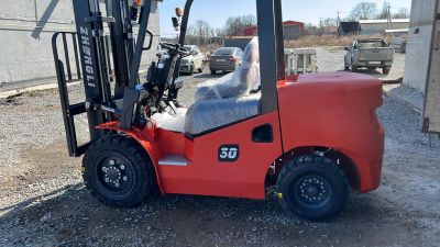 новый Дизельный вилочный погрузчик Zhungli CPCD30 в продаже на Gruzovik.ru