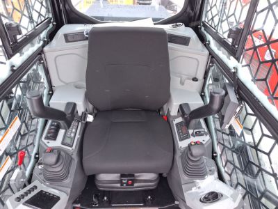 новый Мини-погрузчик на гусеничном ходу Lonking CDM315T в продаже на Gruzovik.ru