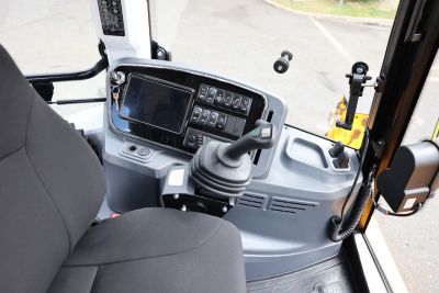 новый Экскаватор-погрузчик Lonking 83c в продаже на Gruzovik.ru