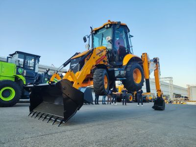 новый Экскаватор-погрузчик Lonking 83c в продаже на Gruzovik.ru