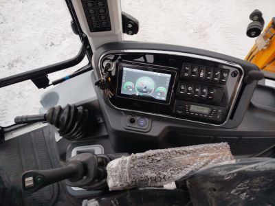 новый Экскаватор-погрузчик Lonking 84c в продаже на Gruzovik.ru