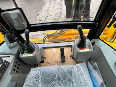 новый Экскаватор-погрузчик Shanmon 388H в продаже на Gruzovik.ru