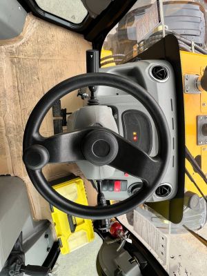 новый Экскаватор-погрузчик Shanmon 388H в продаже на Gruzovik.ru