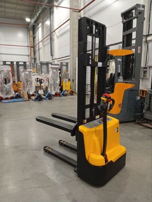 новый сопровождаемый штабелёр TOR WS15H-3000 в продаже на Gruzovik.ru