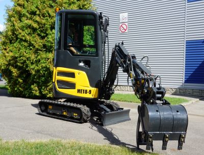 новый Гусеничный мини-экскаватор MaxPower ME 18.9 в продаже на Gruzovik.ru
