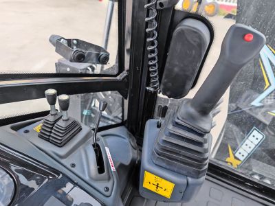 новый Экскаватор-погрузчик Cukurova 885XG в продаже на Gruzovik.ru